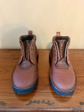 Men's Brown Leather Chukka Boots - Classic Casual Style